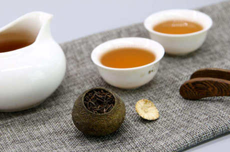 一个小青柑可以喝三天，一个小青柑最多可以泡3天