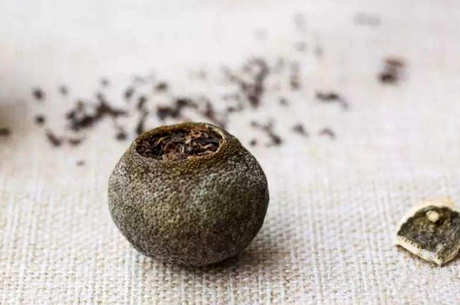 小青柑和普洱茶哪个更好？小青柑就是普洱茶