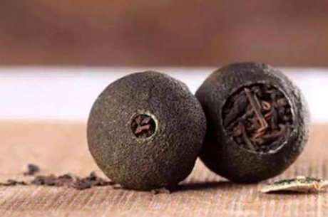 小青柑和普洱茶哪个更好？小青柑就是普洱茶