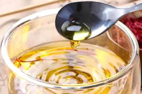 藏红花能和茶一起泡水喝吗？