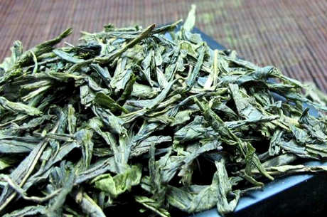 什么是压扁绿茶？压扁绿茶是扁平绿茶