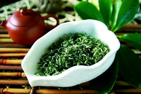 什么是压扁绿茶？压扁绿茶是扁平绿茶