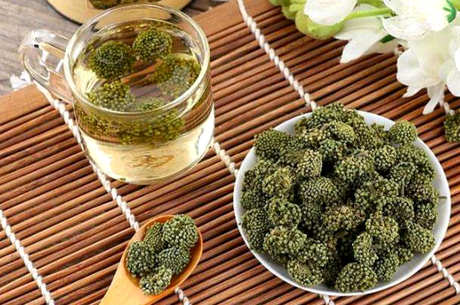 在水中饮用三七花茶的功效和禁忌