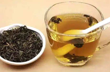 蒲公英和什么一起泡水最好喝？