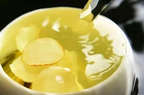 西洋参能和茶一起泡水喝吗？