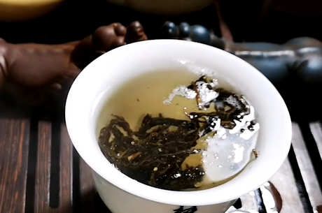 如何泡古树茶？