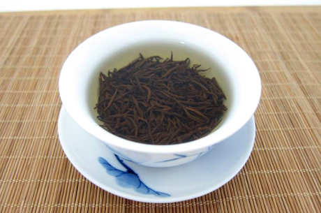 金骏眉洗茶时间和水温，金骏眉洗茶用冷水还是热水？