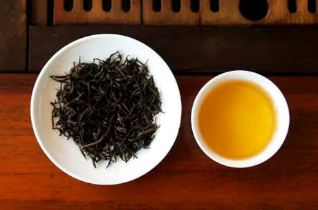 年轻人不建议喝茶吗？年轻人喝茶的好处和坏处