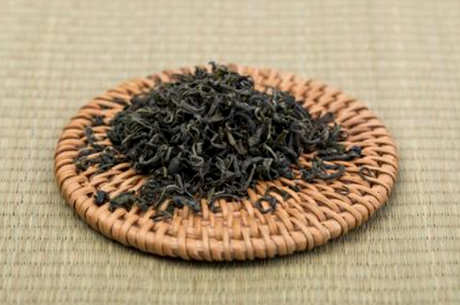 年轻人不建议喝茶吗？年轻人喝茶的好处和坏处