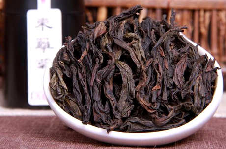 一天喝三杯茶的最佳时间是早上、下午和晚上
