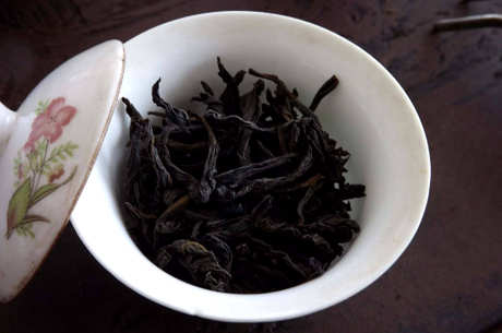 武夷山水仙茶一斤多少钱？武夷山水仙茶越久越好喝吗？