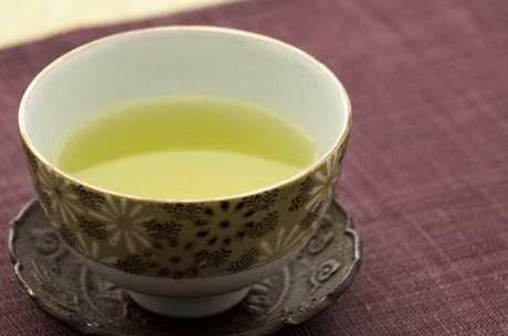 如何用茶水洗脸