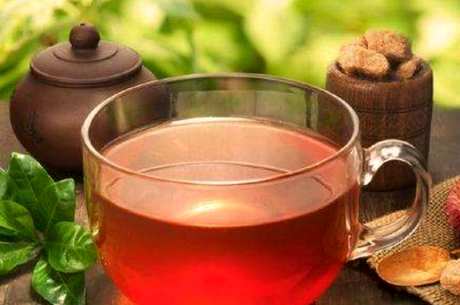 红茶过期后还能喝吗？如何处理过期红茶？