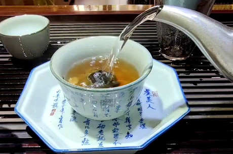 茶可以直接用开水泡吗？