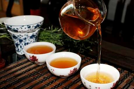 早上或晚上喝大红袍，什么时候喝大红袍最好？