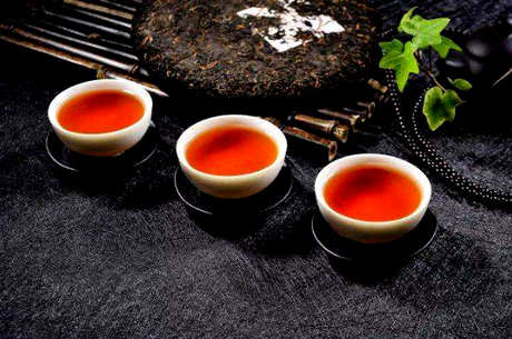 冬天喝什么茶比较好？红茶能暖胃/普洱茶能促进消化