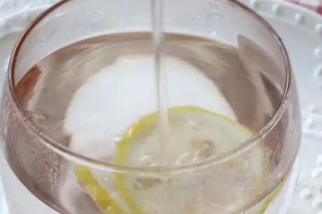 柠檬泡水能喝很久吗？