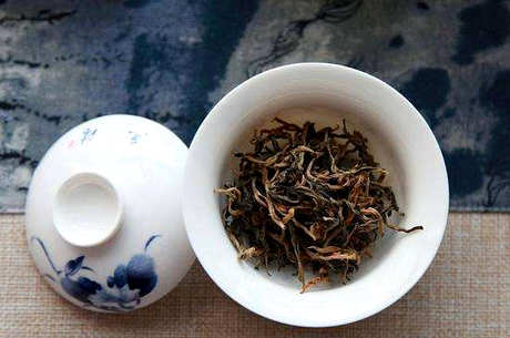 适合冬季饮用的12种保健茶，红枣桂圆枸杞茶金桔柠檬茶蜂蜜柚子茶