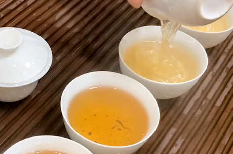 春茶好还是秋茶好？