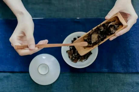 涌溪火青冲泡法