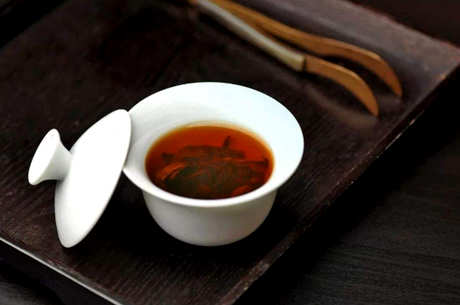 喝普洱茶一个月瘦10斤。生普洱怎么喝才能减肥？