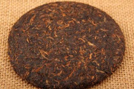 20年普洱茶饼值多少钱？20年普洱茶饼价格表