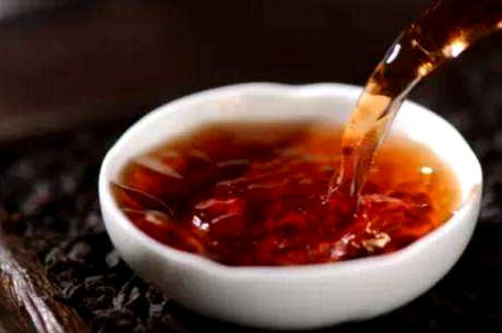 如何知道普洱茶是否有黄曲霉素，如何知道普洱茶是否发霉