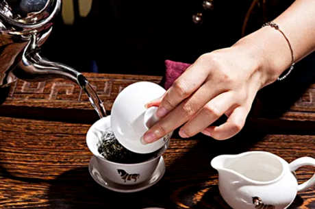 冲泡奇兰茶的方法