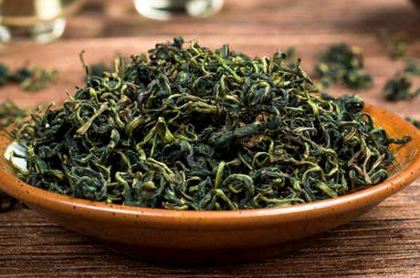 什么茶去除水分，减少胃，蒲公英茶红茶乌龙茶荷叶茶等